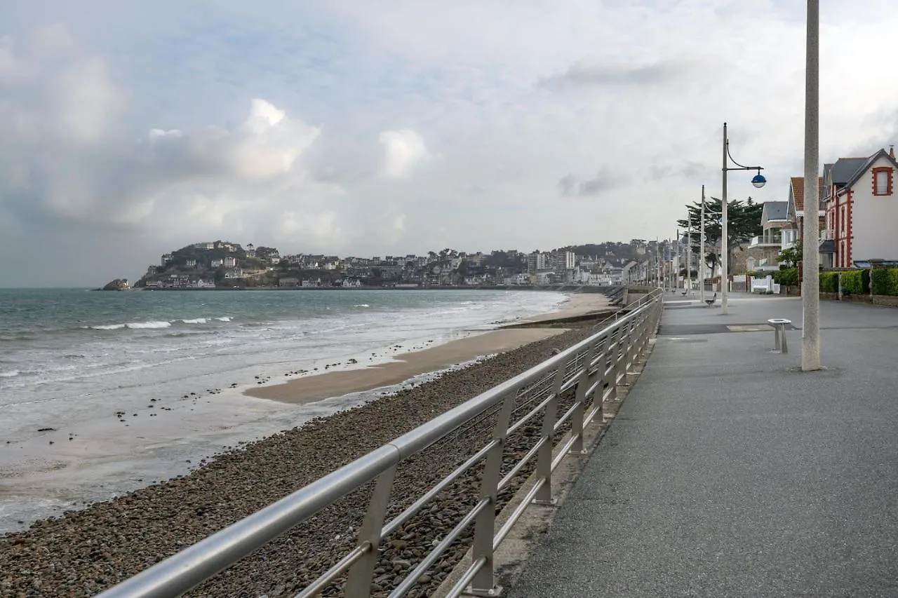 Appartement Une nouvelle adresse de vacances face a la mer Pleneuf-Val-Andre